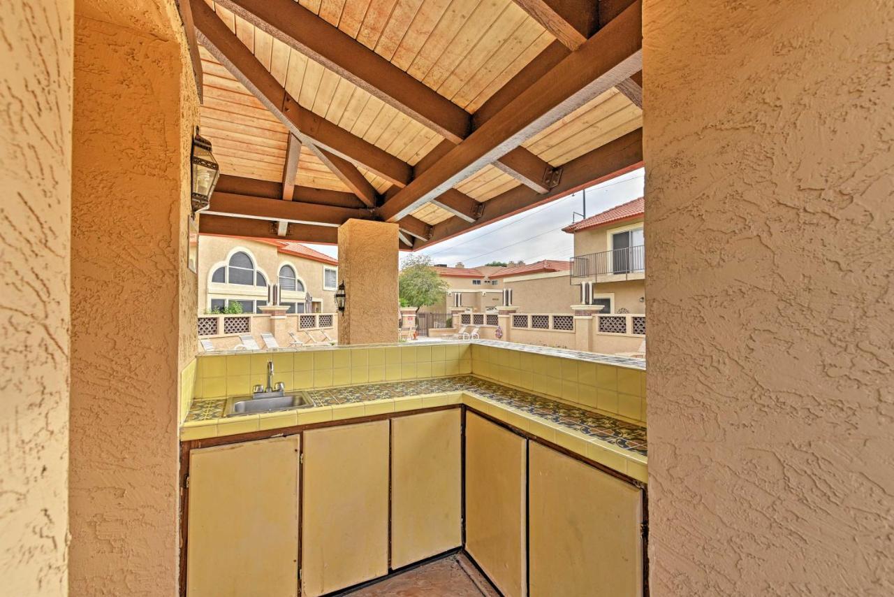 Phoenix Condo With Balcony And Spa - 14 Mi To Downtown المظهر الخارجي الصورة